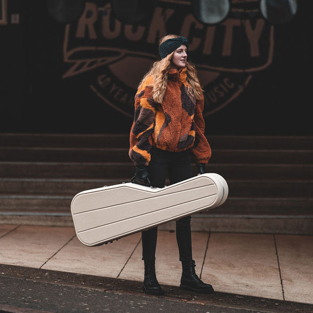 Precision / Jazz Style Bass Guitar Hard Case Hiscox Cases Ltd